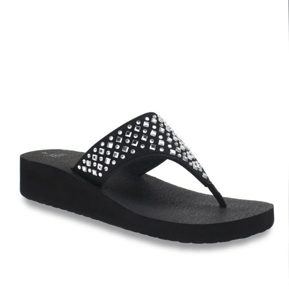 Women's Lifestyle Black Studded Wedge Sandals   Various Sizes   NWT - Picture 1 of 11